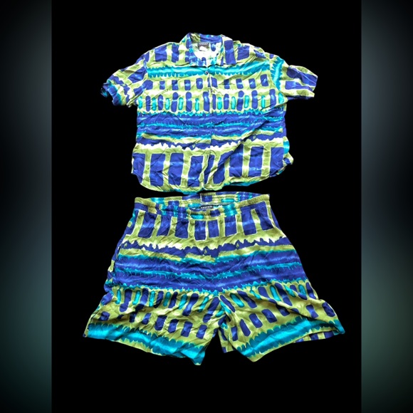 ✨ Vintage 80s Aztec print rayon shirt and shorts set aztec✨ - Picture 1 of 6